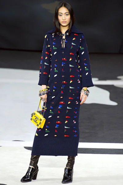 Look 37